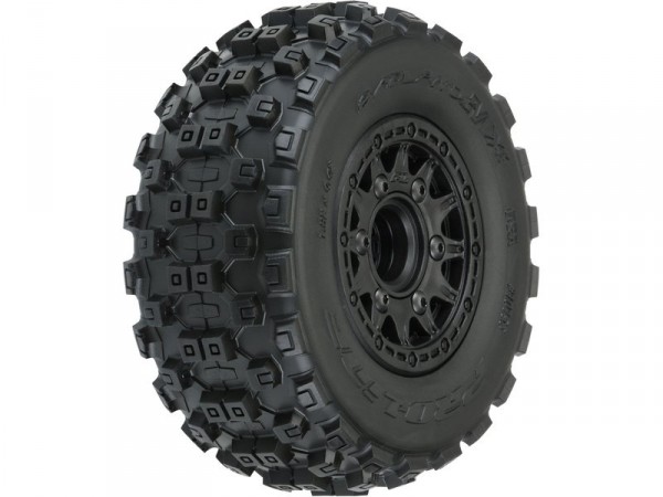 Pro-Line kolo 2.2/3.0", pneu Badlands MX M2, disk Raid H12 černý (2)