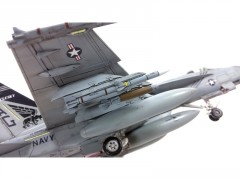 Academy Boeing F/A-18E VFA-143 USN Pukin Dogs (1:72)