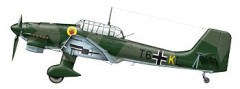 Tamiya 37008 Junkers Ju87 B-2 Stuka w/Bomb Loading Set 1/48 (6)