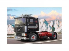 Italeri Volvo F-12 Intercooler (Low Roof) s doplňky (1:24)