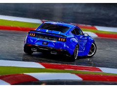 Traxxas 4-Tec Drift Ford Mustang 1:10 RTR bílý