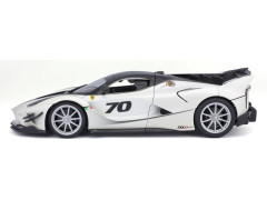 Bburago Ferrari FXX-K EVO No.70 1:18 bílá/černá
