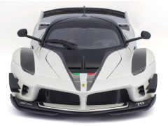Bburago Ferrari FXX-K EVO No.70 1:18 bílá/černá